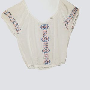 Mine medium ornate Aztec print fun summer crop top. 115